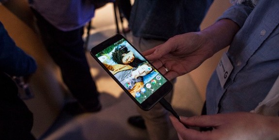 Google Photos Android app now has range of new AI-powered features